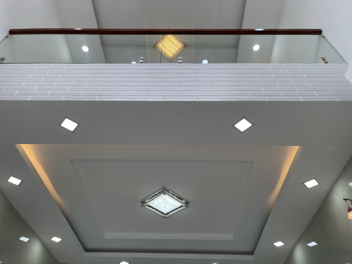 Bán nhà Nguyễn Văn Nghi, Quận Gò Vấp, Tuyệt phẩm 4 lầu thiết kế Cổ Điển tuyệt đẹp, khu dân trí cao
